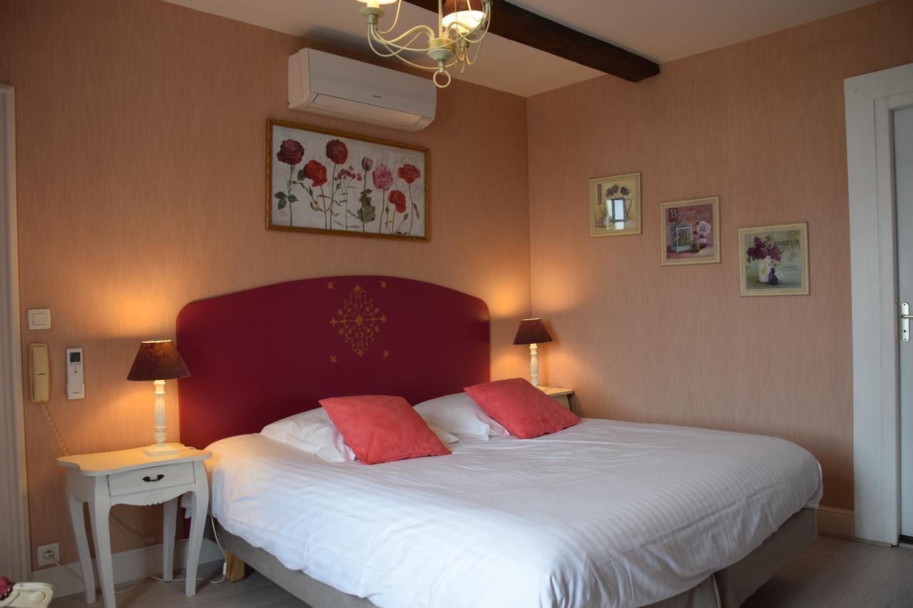 Logis Domaine Du Prieure Otel Tonnay-Boutonne Dış mekan fotoğraf